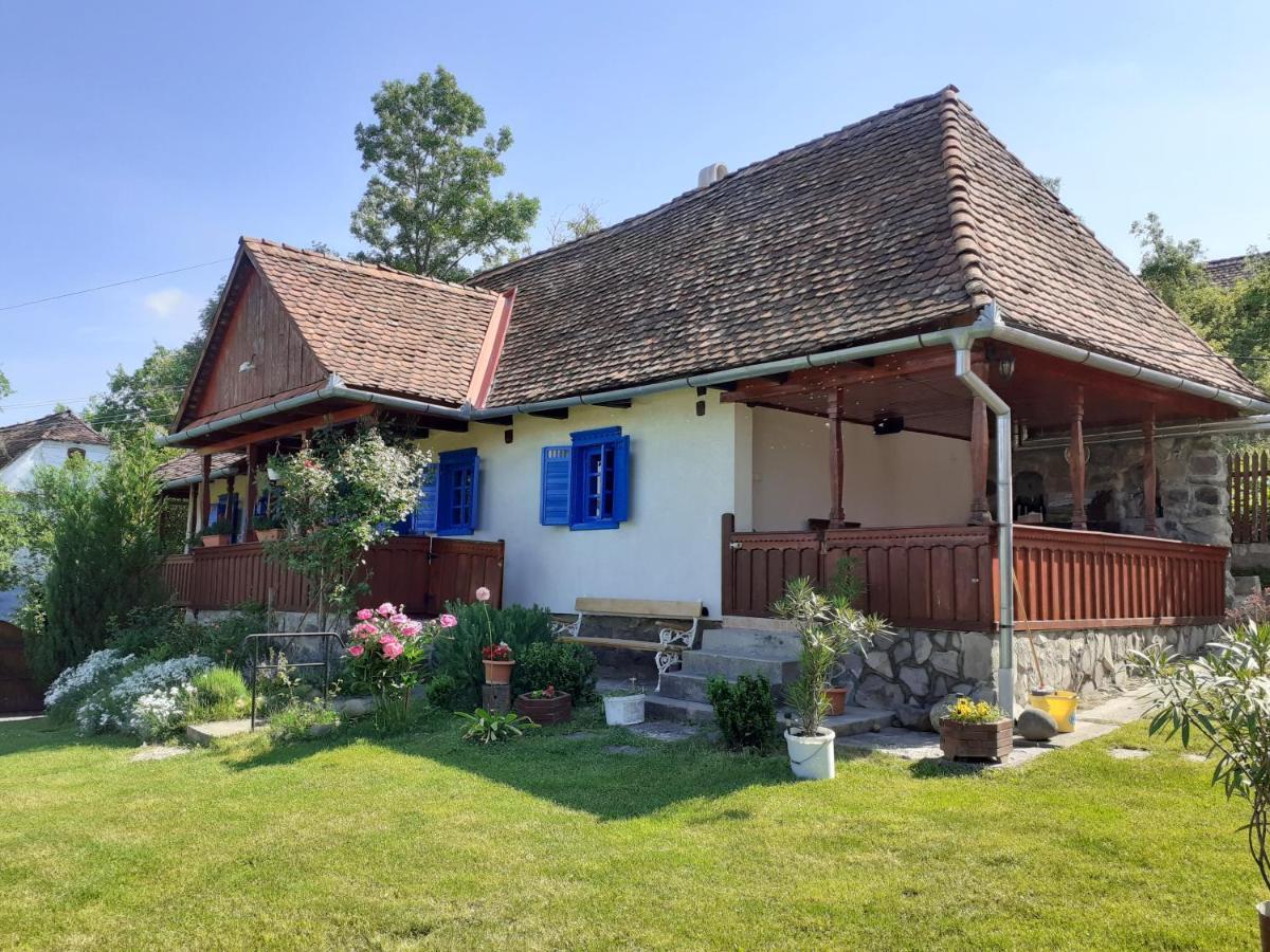 Siklod. Csaba Vendeghaz Hotel Exterior photo